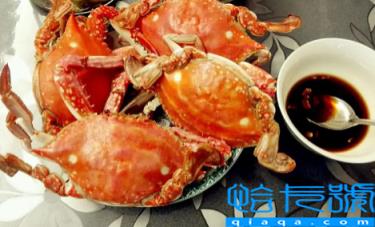 梭子蟹没蒸熟可以接着再蒸吗(梭子蟹没熟透还能继续蒸着吃吗)