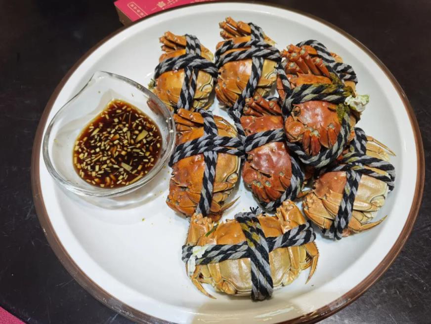 大闸蟹怎么选蟹黄多(大闸蟹怎么分辨公母)