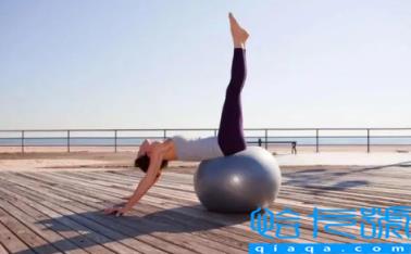 瑜伽球大一点好还是小一点好(瑜伽球是不是越大越好)