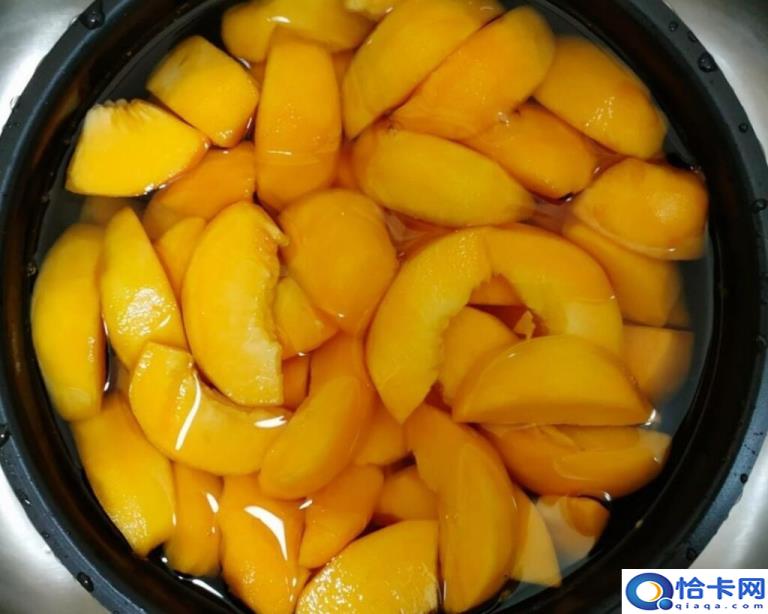 黄桃罐头怎么做(黄桃罐头的制作步骤)