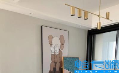 房子吊顶顶上可以不粉刷吗(顶楼房子为什么不能吊顶吗)