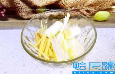 葱白煮水喝有什么功效和作用(葱白煮水有什么好处)