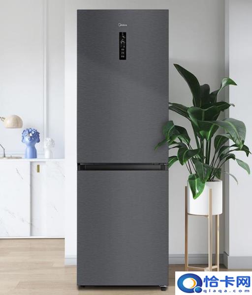 海尔和美的冰箱哪个更好一些(美的冰箱和海尔冰箱哪个更好一点)