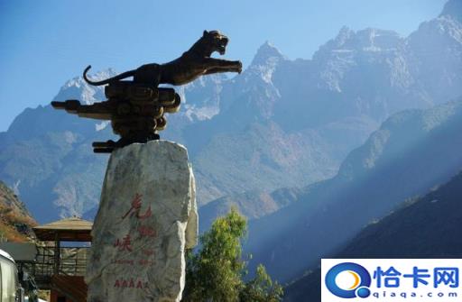 略写的景观有虎跳峡、万里长江第一流(长江虎跳峡描写)