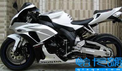 新买的摩托车必须在多久内上牌(摩托车上牌车主年龄限制吗)