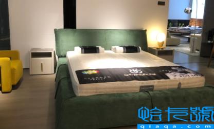 床和床垫加起来一万贵吗(床和床垫是分开买还是一起买的吗)