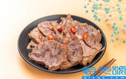 牛肉有五颜六色的反光是好牛肉吗(牛肉上有五颜六色的反光是什么)