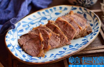 牛肉有五颜六色的反光是好牛肉吗(牛肉上有五颜六色的反光是什么)