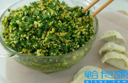 韭菜鸡蛋饺子馅怎么调好吃不出水(韭菜鸡蛋饺子馅放什么调料)