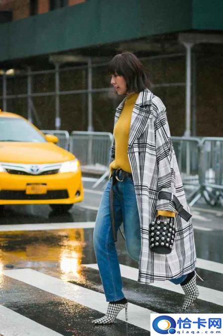 格子大衣怎么搭配(格子大衣的搭配效果)