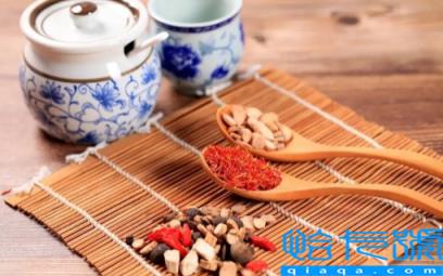 阴虚火旺有什么症状怎么调理(阴虚火旺是什么原因引起的)