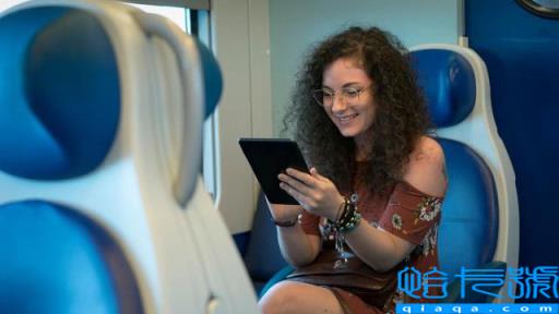 飞机上可以玩手机吗(限使用电子设备有哪些)