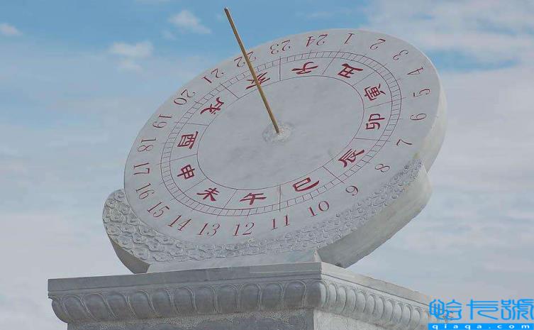 古代一个时辰是几个小时(古代一刻钟是多久)