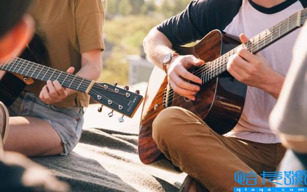 古典吉他和民谣吉他区别(学吉他前，先弄清楚两者的区别)