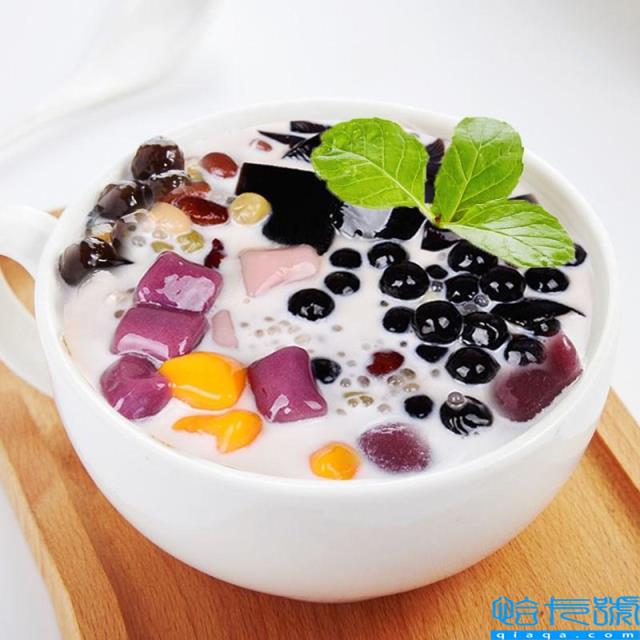 龟苓膏和烧仙草的区别(两者口感和味道差别很大)