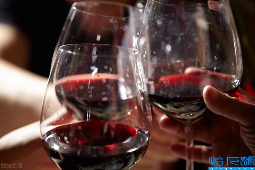 红酒怎么分辨好坏(3招快速鉴别红酒质量的好坏)