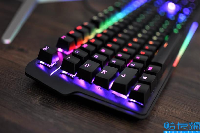 机械键盘轴的区别(键盘青轴茶轴红轴黑轴不同点盘点)