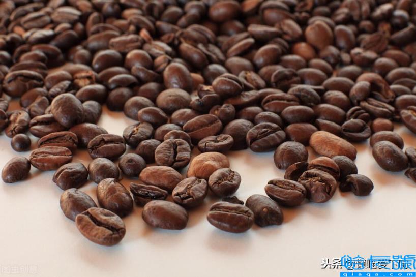 咖啡豆中度烘焙和深度烘焙哪个好(它们有什么区别)