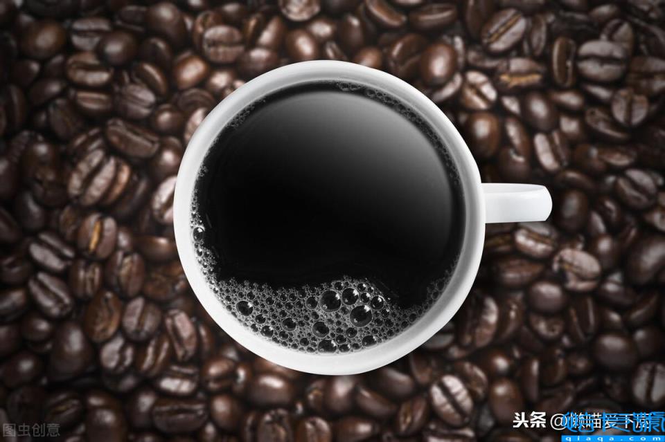 咖啡豆中度烘焙和深度烘焙哪个好(它们有什么区别)