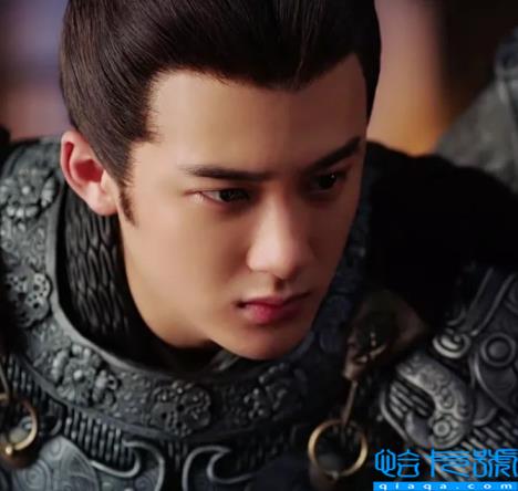 檀健次个人资料(1990年出生广西北海，12年前男团出道)