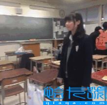 壁咚是什么意思啊(壁咚的正确姿势)