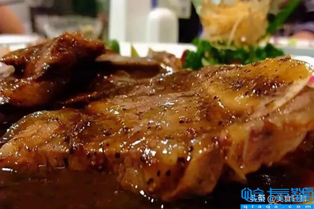 白葡萄酒和红葡萄酒的区别(红酒‬过了‬保质期还能喝‬吗)