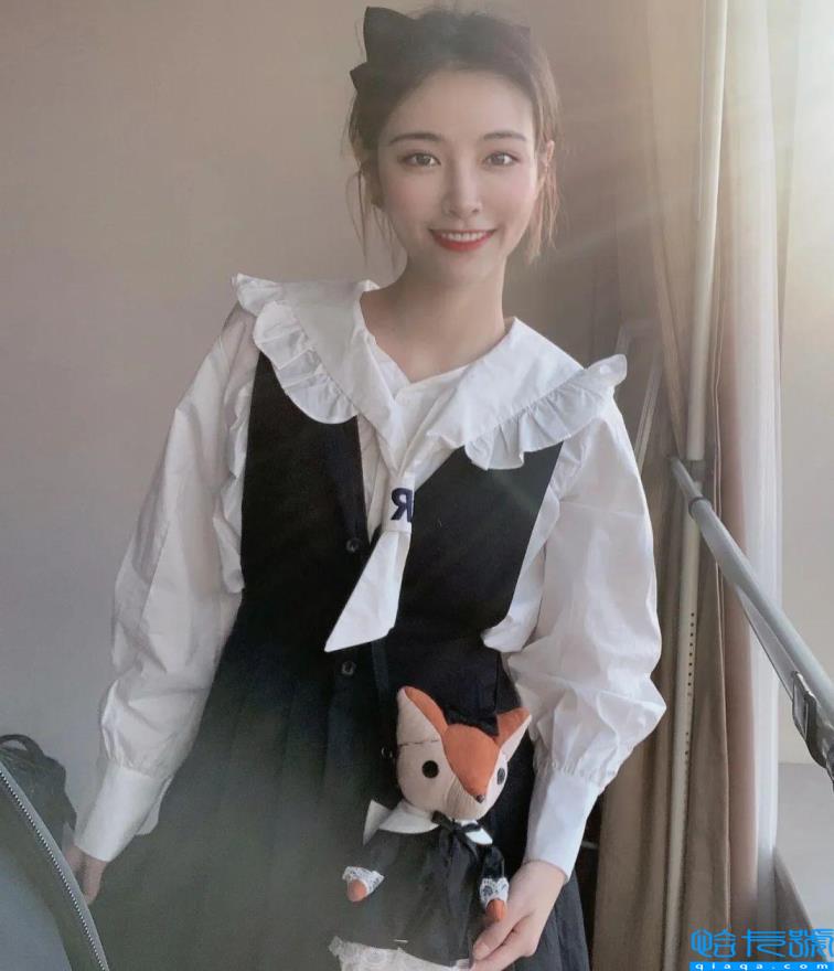 鞠婧祎跟许佳琪(如意芳霏演员表)