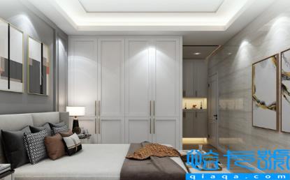 一开柜子门就有一股刺鼻味是甲醛吗(柜门打开辣眼睛怎么回事)