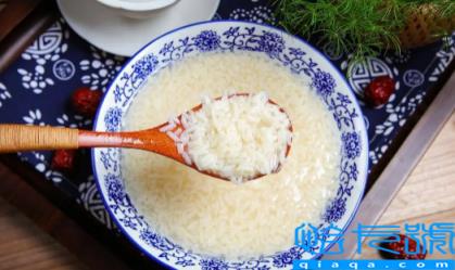 醪糟煮开了还有酒精吗(醪糟煮开后酒精能挥发完吗)