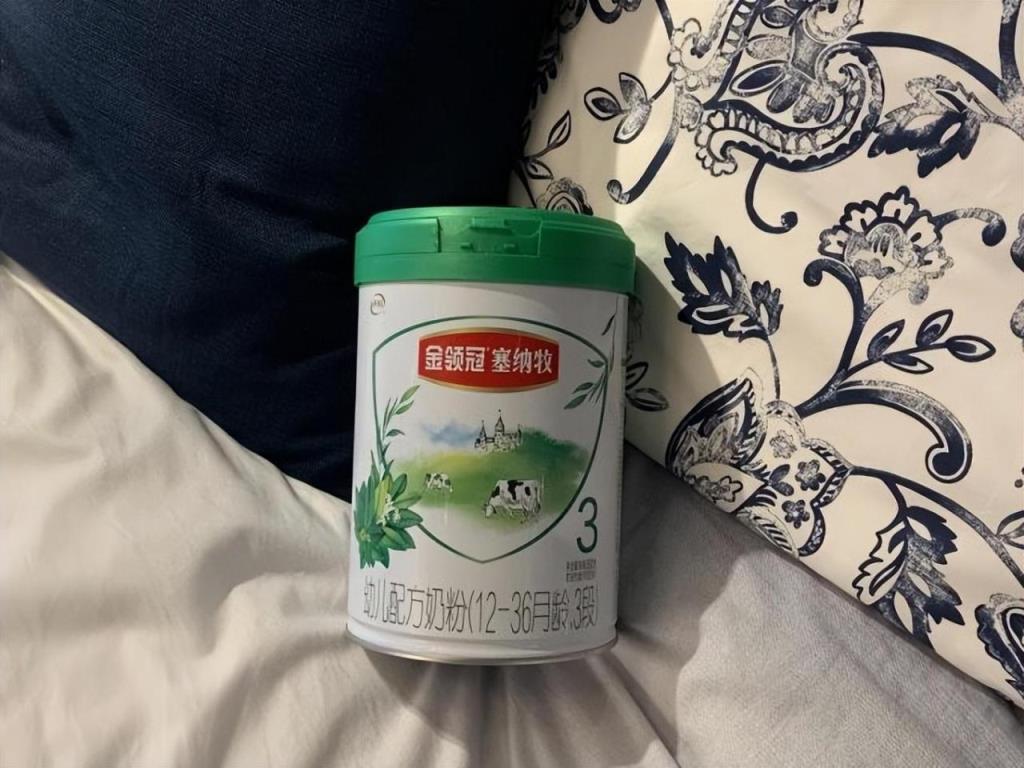 伊利金领冠奶粉价格是多少(金领冠价格怎么不一样)