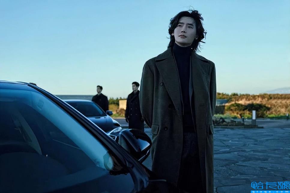 32岁李钟硕退伍后首部电影(李钟硕个人资料简介)