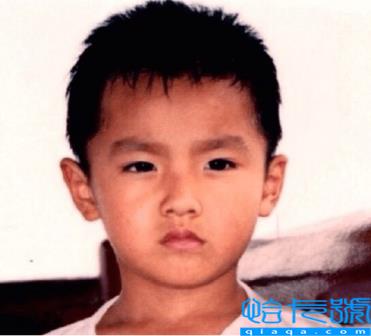 30岁的吴亦凡亲手“毁”掉了自己(吴亦凡个人简介个人资料)