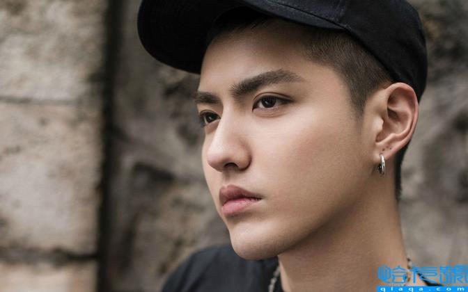 30岁的吴亦凡亲手“毁”掉了自己(吴亦凡个人简介个人资料)