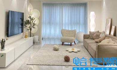 沙发一定要和门放在同一侧吗(一般进门是看到电视墙还是沙发墙)