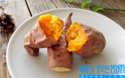 空气炸锅烤红薯刷油还是不刷油好吃(空气炸锅烤红薯要刷油吗)