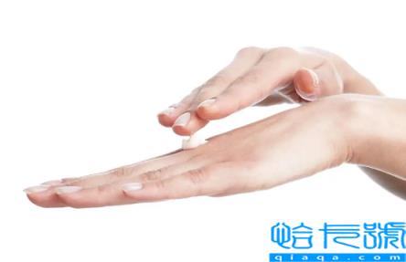 手指头脱皮是缺乏什么维生素(手指头脱皮是缺乏维生素C吗)