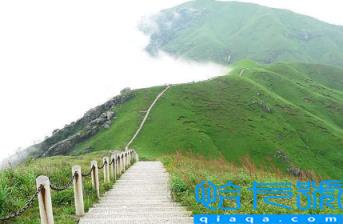 2022年十一期间武功山顶上会冷吗(十一期间去武功山穿什么合适)