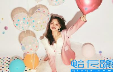 海马体生日照派对甜心和开心万岁怎么选(海马体派对甜心和开心万岁出片哪个更好看)