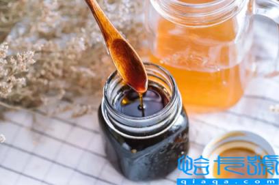 做秋梨膏放冰糖还是蜂蜜好(秋梨膏放冰糖和蜂蜜哪个好喝)