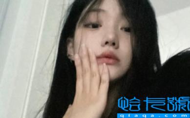 为什么和别人聊天总会尴尬(和人相处很尴尬不自在怎么办)