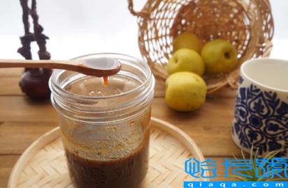 秋梨膏太稀了装瓶了能再熬吗(秋梨膏不浓稠装瓶了还能继续熬着喝吗)