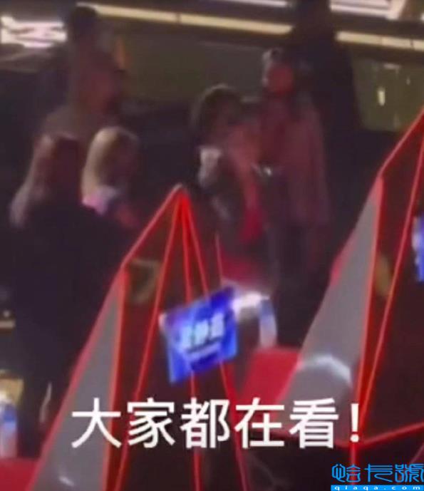 针对李玟在录制现场的提问,导演组表示,一切误会都已解除。