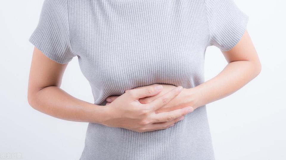 教你几招轻松缓解腹痛(肚子疼怎么缓解最快方法)