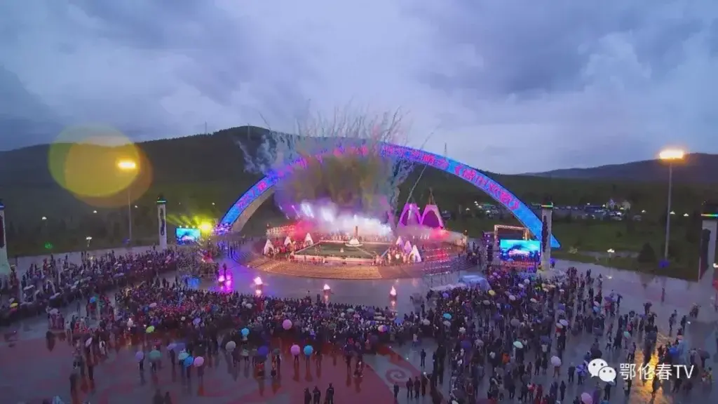 篝火晚会是哪个民族的(篝火晚会的起源和传统习俗)