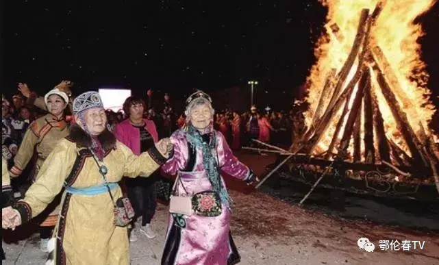 篝火晚会是哪个民族的(篝火晚会的起源和传统习俗)