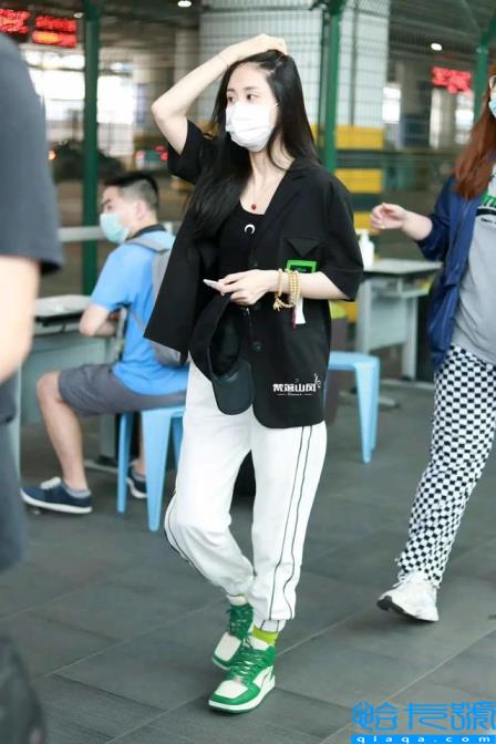 华晨宇新恋情再添实锤(华晨宇和张碧晨一起了吗)