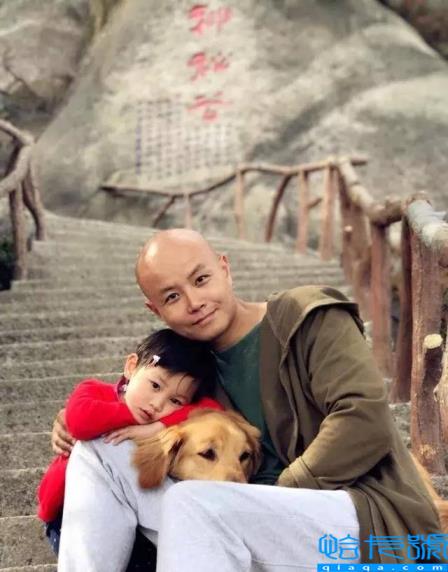 乐嘉回应强吻谢娜事件(乐嘉老婆李雪)