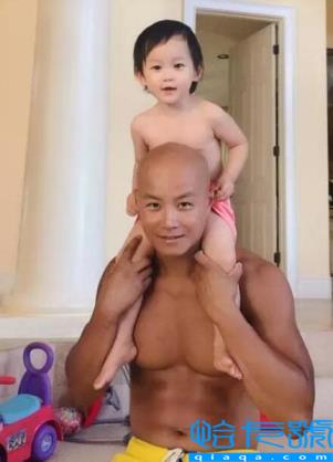 乐嘉回应强吻谢娜事件(乐嘉老婆李雪)