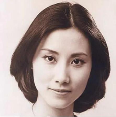 80年代香港女歌星全部名单(香港前100名女歌手排名)