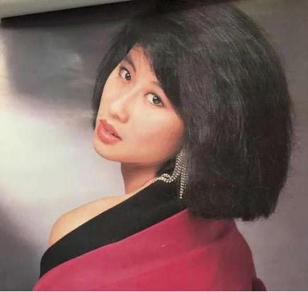 80年代香港女歌星全部名单(香港前100名女歌手排名)